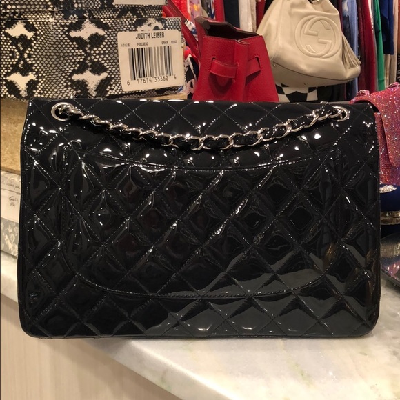 2017 Navy Patent Chanel Jumbo - Picture 4 of 6
